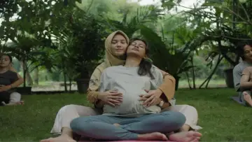 Задник до фільму "Dua Hati Ibu" #1719447