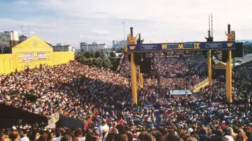 Задник до фільму "WrestleMania IX: Becoming a Spectacle" #1582564
