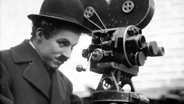Задник до фильму"Chaplin et Les temps modernes, La voie du silence" #719633