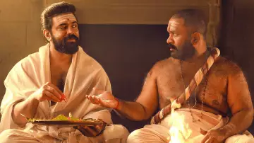 Задник до фильму"സർവം മായ" #532332