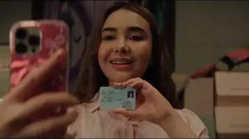 Задник до фильму"Check Out Sekarang, Pay Later (Caper)" #541305