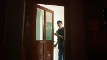 Задник до фильму"ข้างบ้าน" #622763