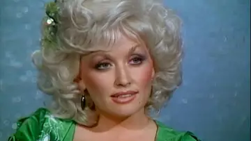 Задник до фільму "Dolly Parton : L