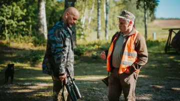 Задник до фільму "Klajumā aiz meža" #1579296