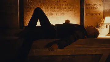 Задник до фильму"Queens of the Stone Age: Alive in the Catacombs" #940694