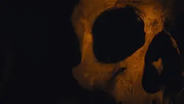 Задник до фильму"Queens of the Stone Age: Alive in the Catacombs" #940696