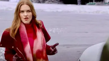 Задник до фильму"Holiday Touchdown: A Bills Love Story" #979380