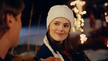 Задник до фільму "Once Upon a Christmas Crown" #1291159