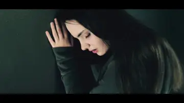 Задник до фильму"What Tomorrow Brings" #978751