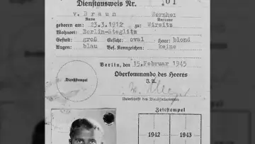 Задник до фільму "NASA, Nazis and the Space Race" #1656047