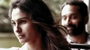 അന്നയും റസൂലും постер