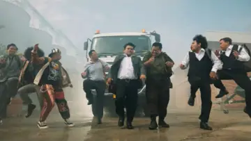 Задник до фильму"Comic 8 Revolution: Santet K4bin3t" #537574