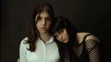 Задник до фільму "Ana & Mia" #686730