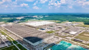 Задник до фільму "Die Nuklearfalle - Putins Deals mit dem Westen" #1634088