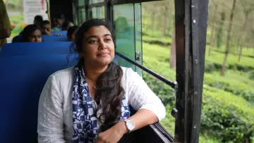 Задник до фільму "തുടക്കം" #1797636