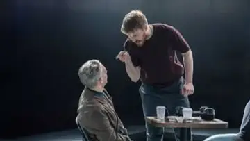 Задник до фільму "National Theatre Live: The Fifth Step" #770657