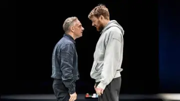 Задник до фільму "National Theatre Live: The Fifth Step" #770659