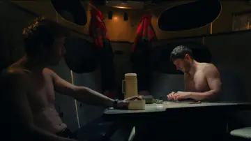 Задник до фільму "On the Sea" #1625833