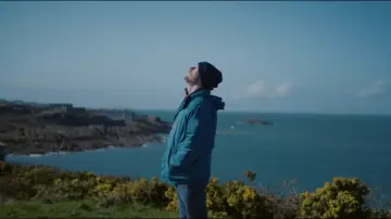 Задник до фільму "On the Sea" #1625843