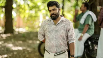 Задник до фільму "ബെത്‌ലഹേം കുടുംബ യൂണിറ്റ്" #1638852
