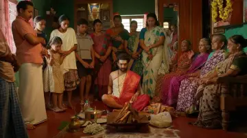 Задник до фильму"ಸು ಫ್ರಮ್ ಸೊ" #871778