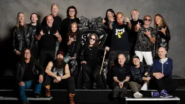Задник до фильму"Back to the Beginning: Ozzy