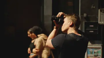 Задник до фільму "The Street Photographer" #911299
