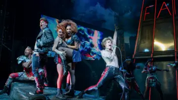 Задник до фильму"Bat Out of Hell: The Musical" #692076