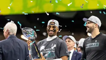 Задник до фильму"Super Bowl Champions: The 2024 Philadelphia Eagles" #980985