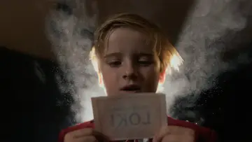 Задник до фильму"God of Mischief" #818927