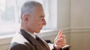 Задник до фільму "Spionagefall Robert Oppenheimer" #1527708