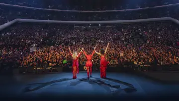 Задник до фільму "The Warning Live From Auditorio Nacional, CDMX" #701937