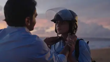Задник до фільму "මෝඩ තරිඳු" #903600