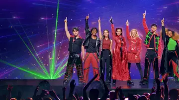 Задник до фільму "Descendants/ZOMBIES Worlds Collide: Concert Special" #792899