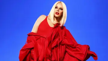Задник до фильму"Kylie - Tension Tour Live" #817419