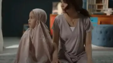 Задник до фільму "Jangan Panggil Mama Kafir" #786306