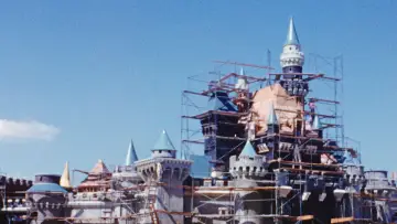 Задник до фильму"Disneyland Handcrafted" #531302