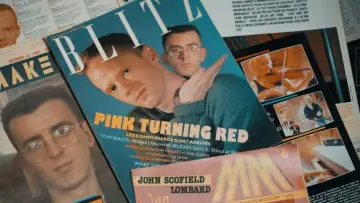 Задник до фильму"Jimmy Somerville, rebelle queer de la pop anglaise" #928267