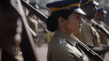 Задник до фільму "പ്രഥമ ദൃഷ്ട്യാ കുറ്റക്കാർ" #1732651