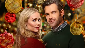 Задник до фильму"Melt My Heart This Christmas" #692441