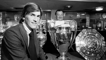 Задник до фільму "Kenny Dalglish" #1812238
