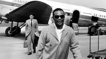 Задник до фильму"Quincy Jones, Music Man" #937583