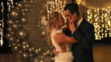 Задник до фильму"Christmas in the Ballroom" #1191814