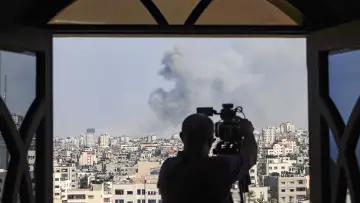 Задник до фильму"Inside Gaza" #1190712