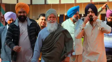 Задник до фильму"ਗੋਡੇ ਗੋਡੇ ਚਾਅ 2" #1191913