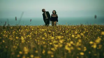 Задник до фільму "Прибулець" #1741931