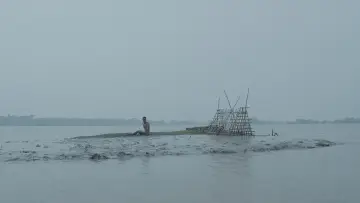 Задник до фільму "দেলুপি" #1580550