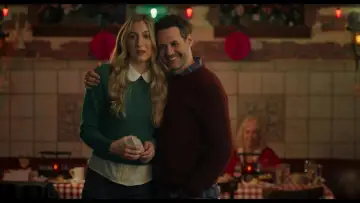 Задник до фільму "A Very Merry Breakup" #1829967