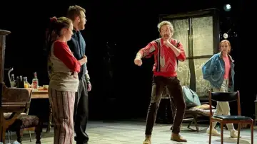 Задник до фильму"National Theatre Live: The Brightening Air" #1184228