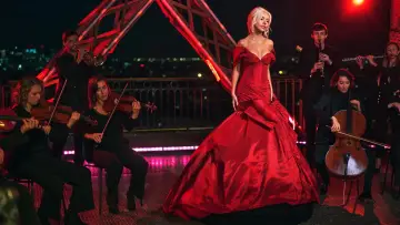 Задник до фільму "Christina Aguilera: Christmas in Paris" #1522860